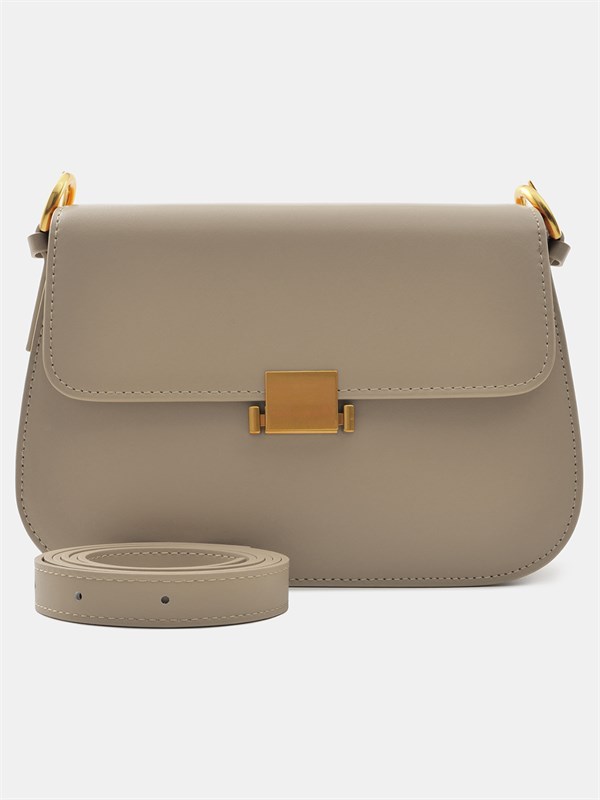 светлая кожаная сумка через плечо